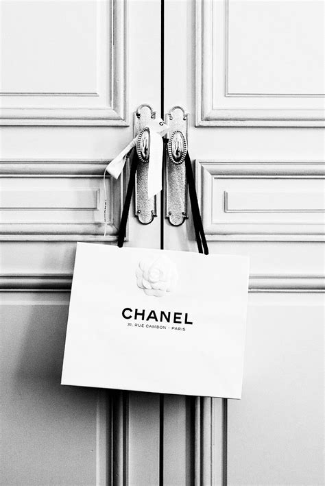 chanel twitter backgrounds|aesthetic chanel wallpaper.